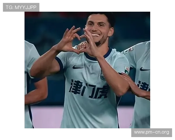 记者观察萨尔瓦多现身津门虎训练以单练为主状态待定